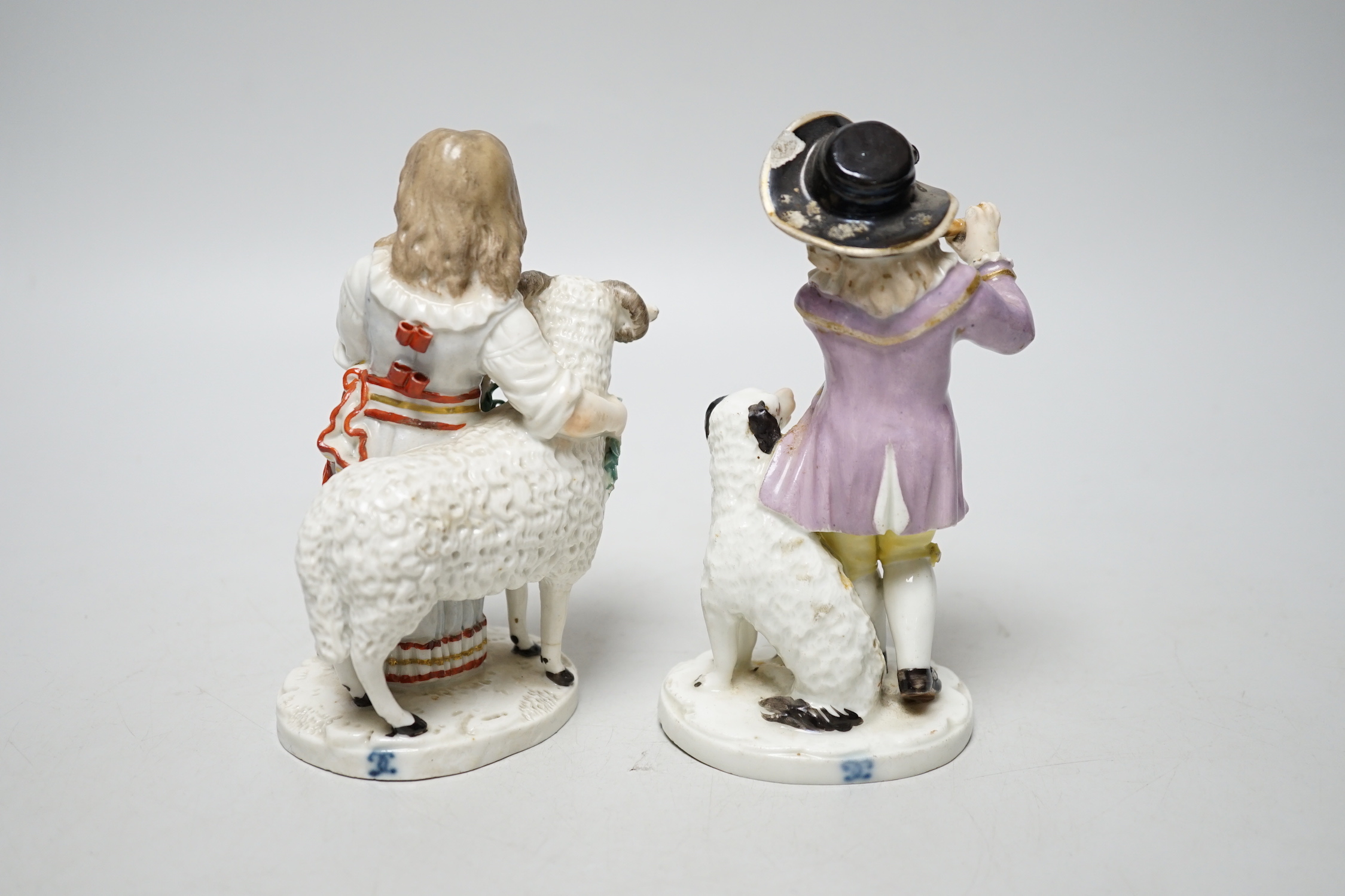 A pair of late 18th century Ludwigsburg porcelain figures, tallest 14cm